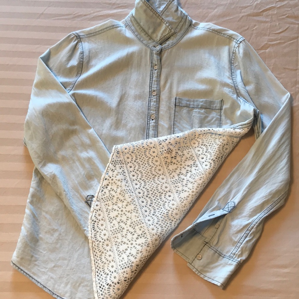 Lace-back chambray shirt